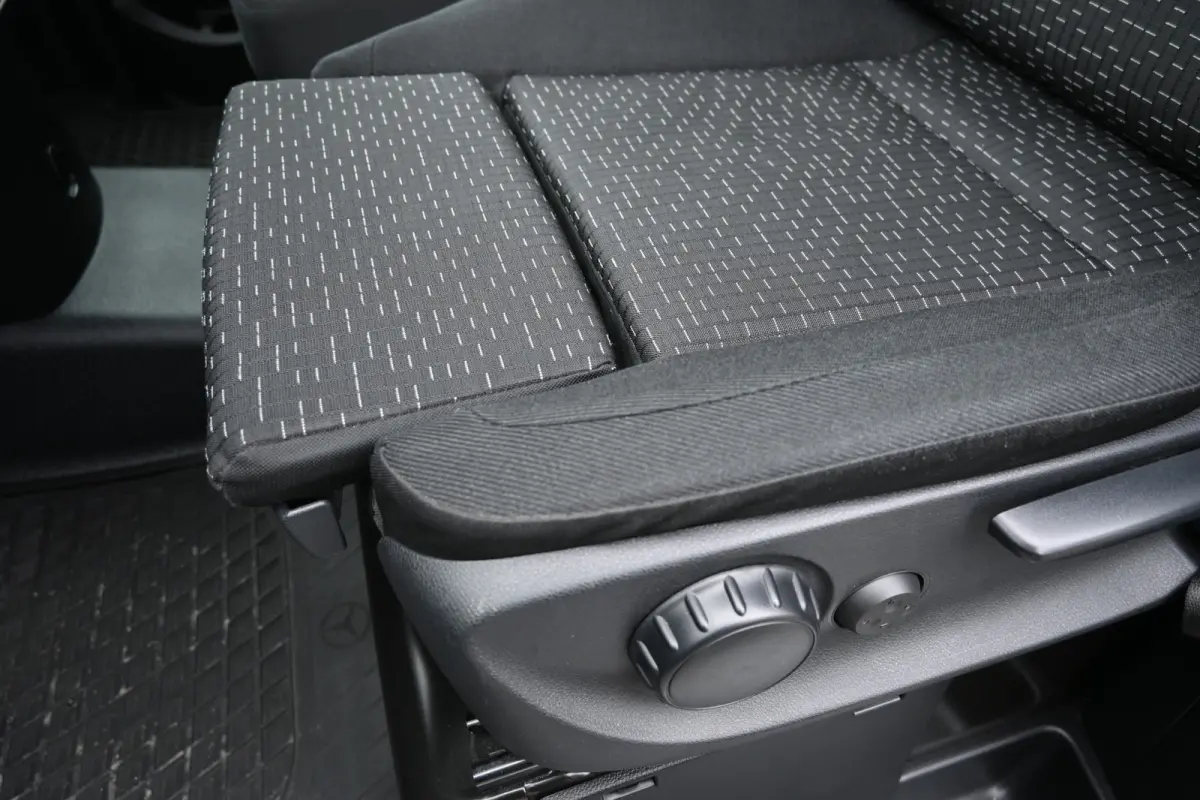 116 CDI L2 Pro Navigatie en Smartphone integratiepakket, Bumpers in kleur, Etc.