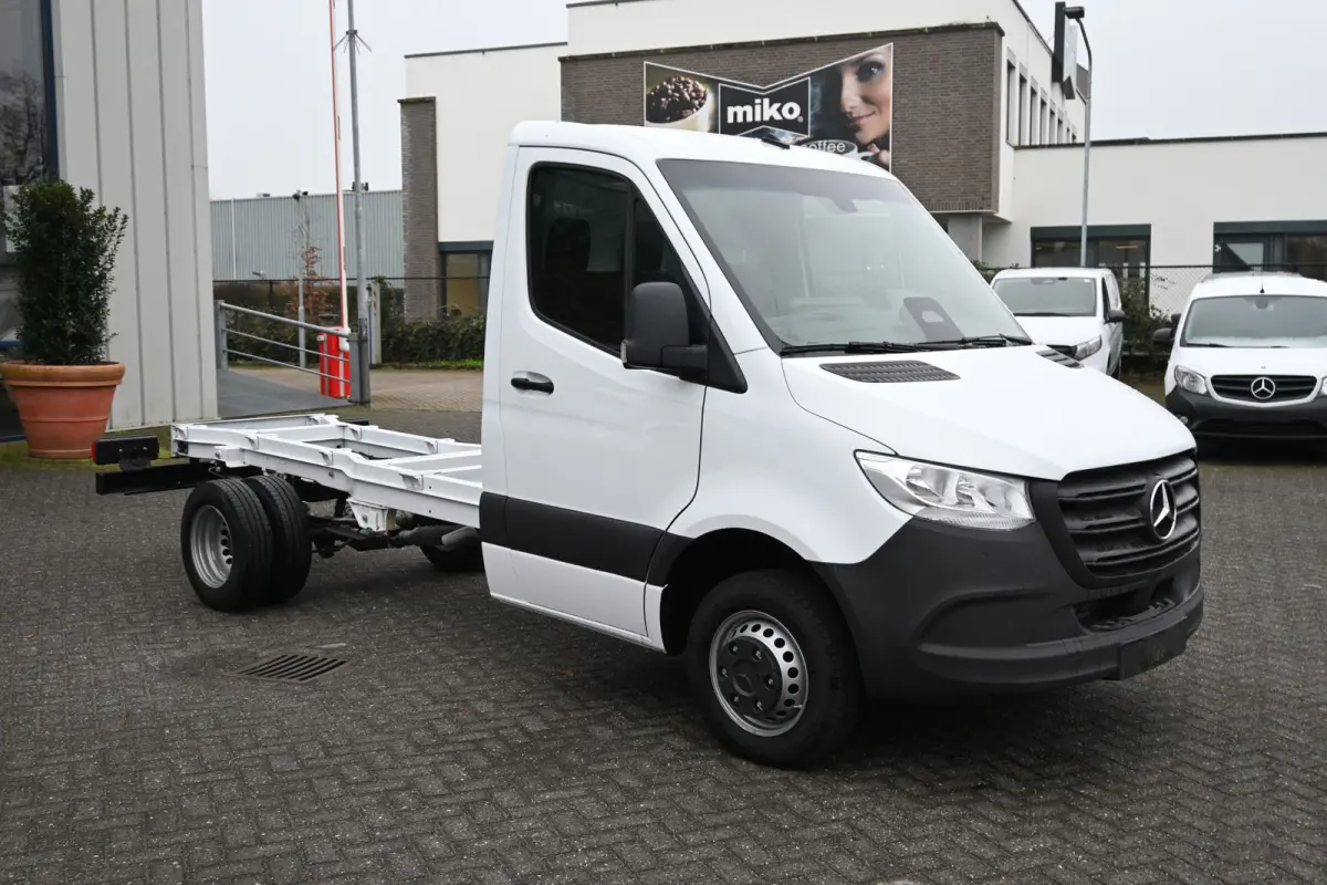 515 CDI L2 Pro chassis cabine 3500 KG trekgewicht, Geveerde stoel