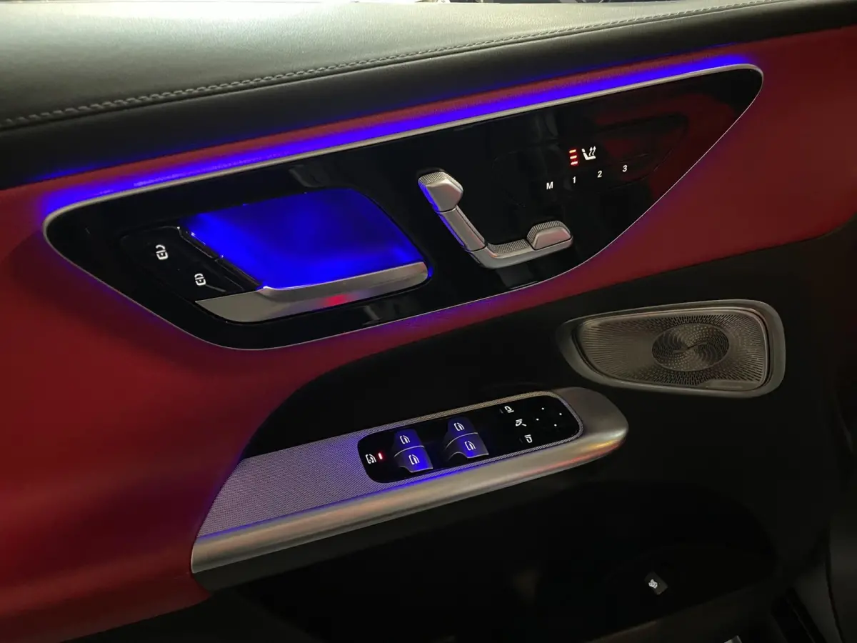 300de 4MATIC AMG Line PANODAK HUD