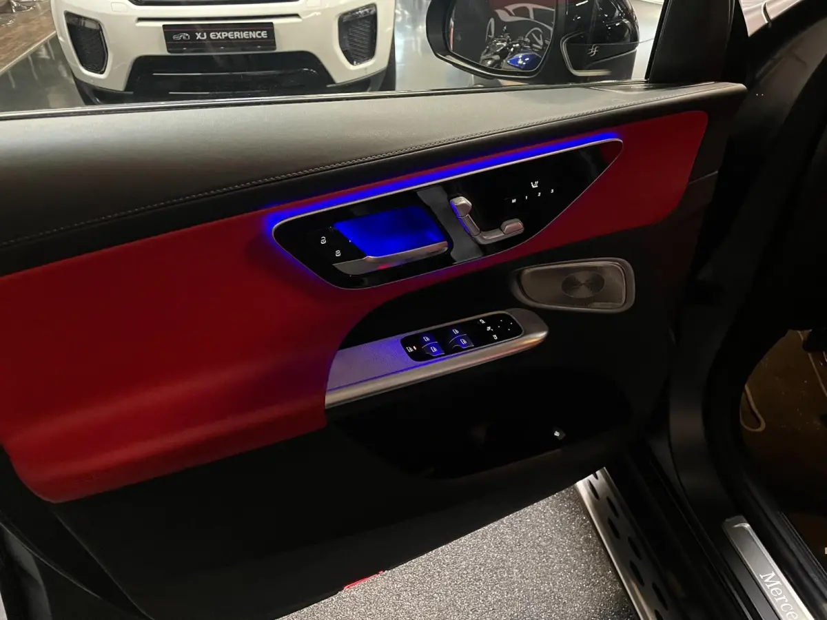 300de 4MATIC AMG Line PANODAK HUD