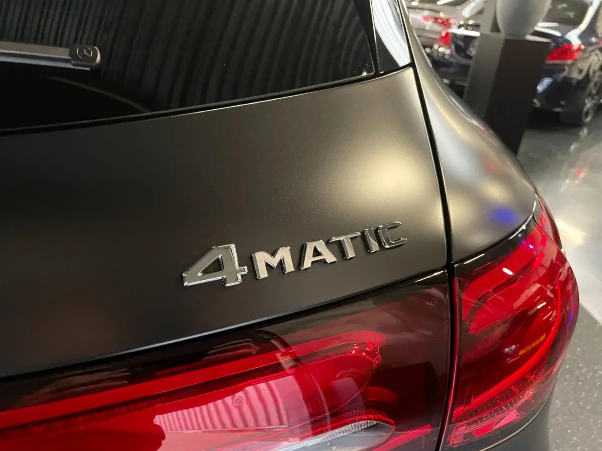 300de 4MATIC AMG Line PANODAK HUD