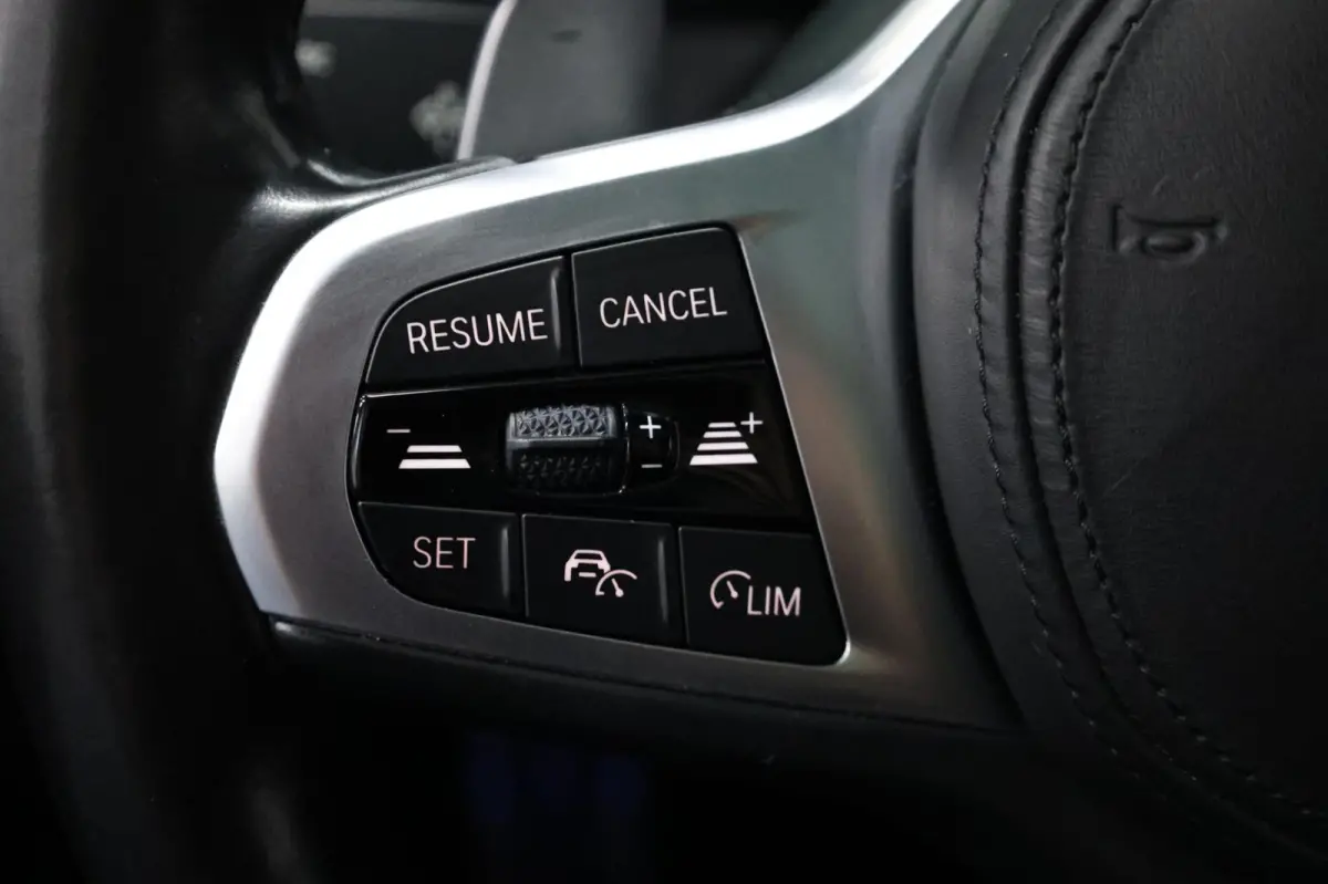 M135i xDrive 306+PK M-PERFORMANCE/LED/VIRTUAL/SFEER/PANO/LEER+S.VERWARMING/CAM/LMV/ACC/ECC/12 MND GARANTIE!