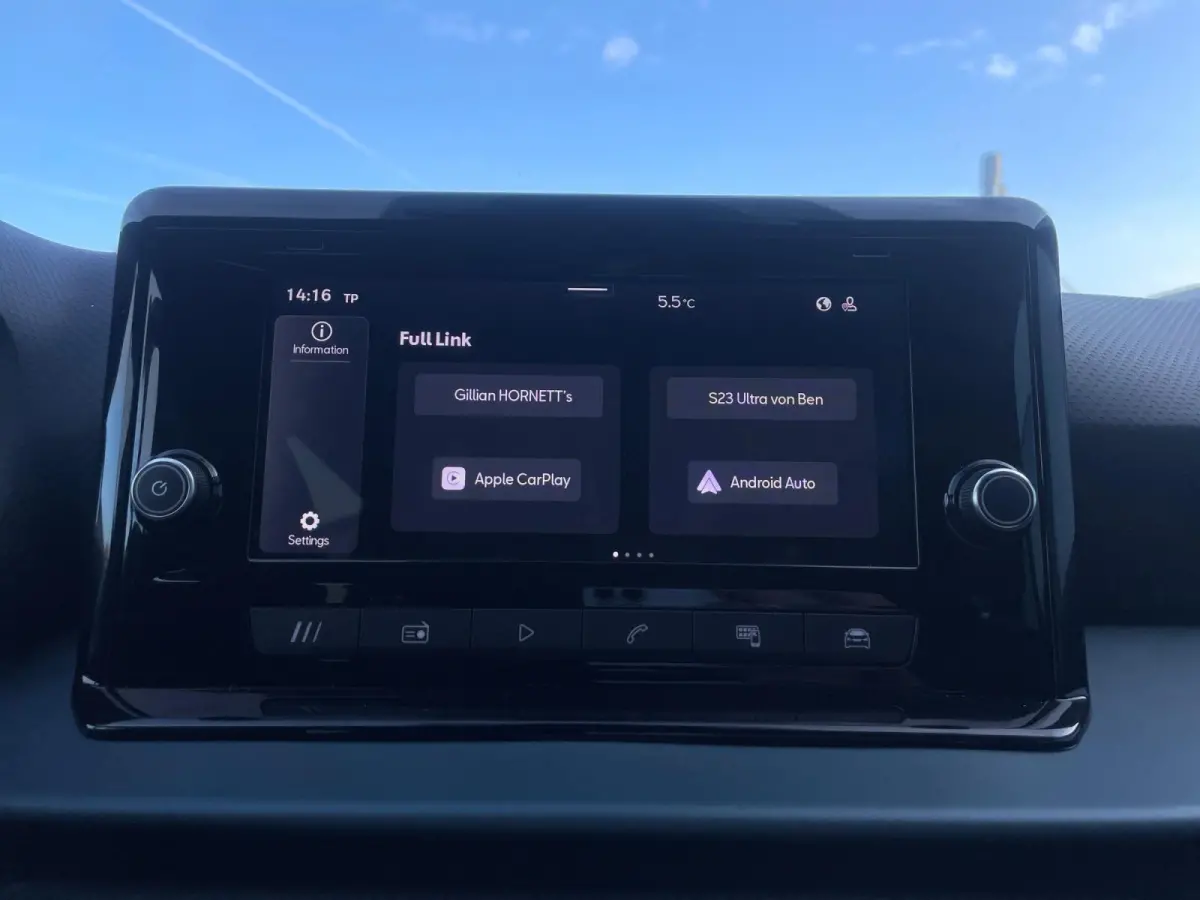 Xperience Business Connect | Apple Caplay/Android auto | Climate control | Adaptive cruise control