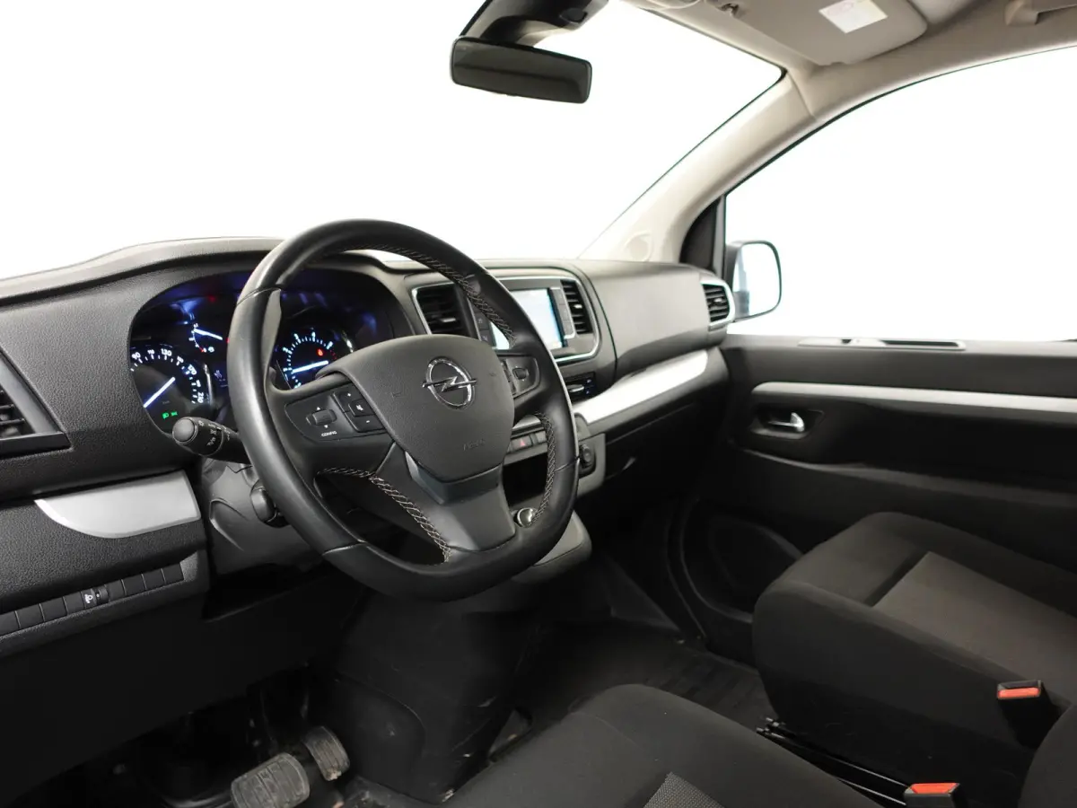 145pk Automaat L3H1 Edition Dubbele Cabine Airco Cruise control Navigatie Trekhaak Carplay Parkeersensoren