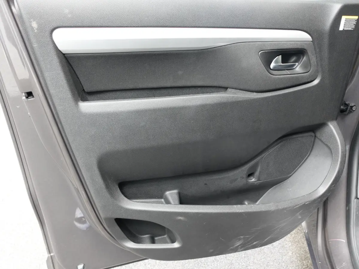 145pk Automaat L3H1 Edition Dubbele Cabine Airco Cruise control Navigatie Trekhaak Carplay Parkeersensoren