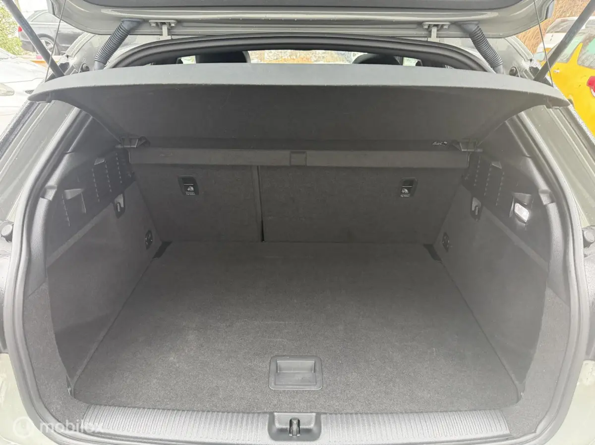 1.4 TFSI CoD / 3x S-Line / Pano / Virtual Cockpit /