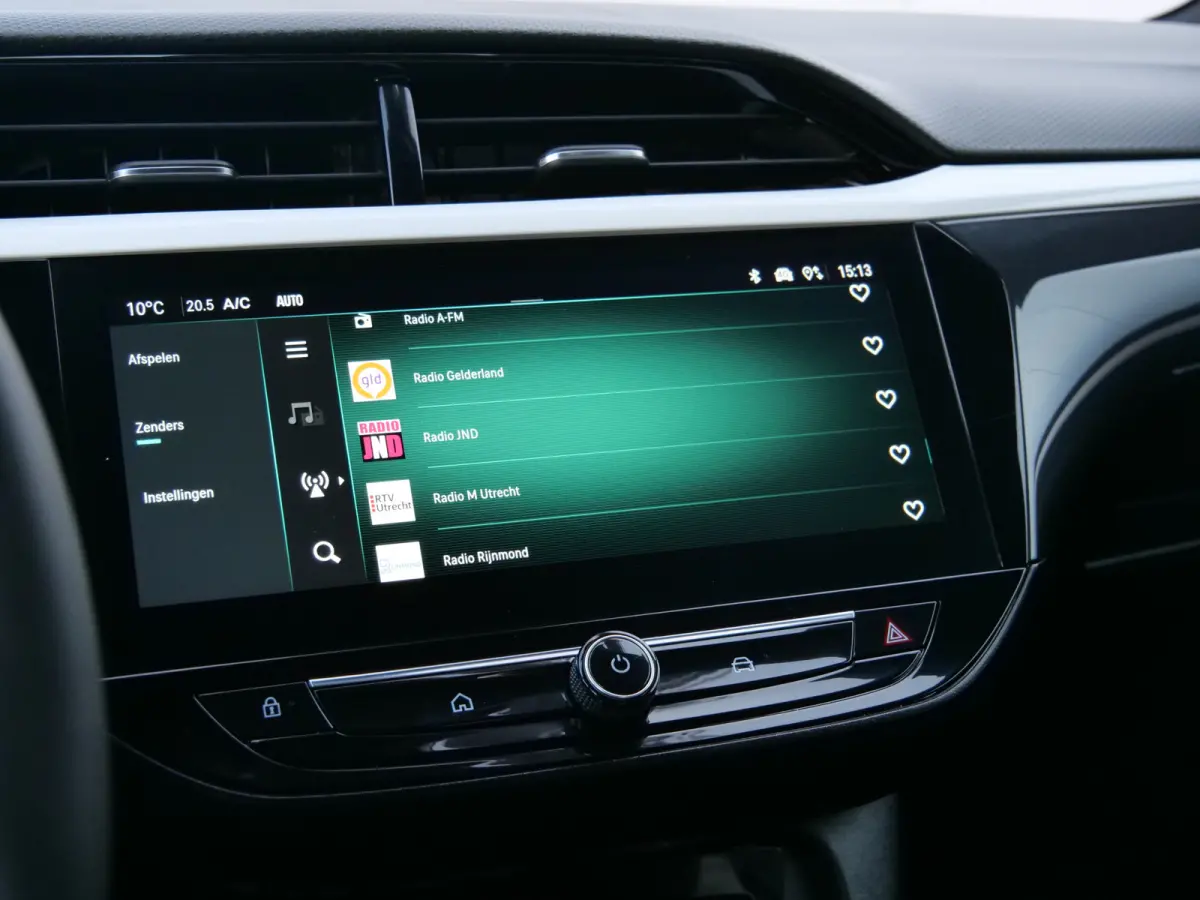 1.2 Turbo Hybrid 130 Pk Automaat DAB / Apple Carplay / Camera / PDC / Winterpakket