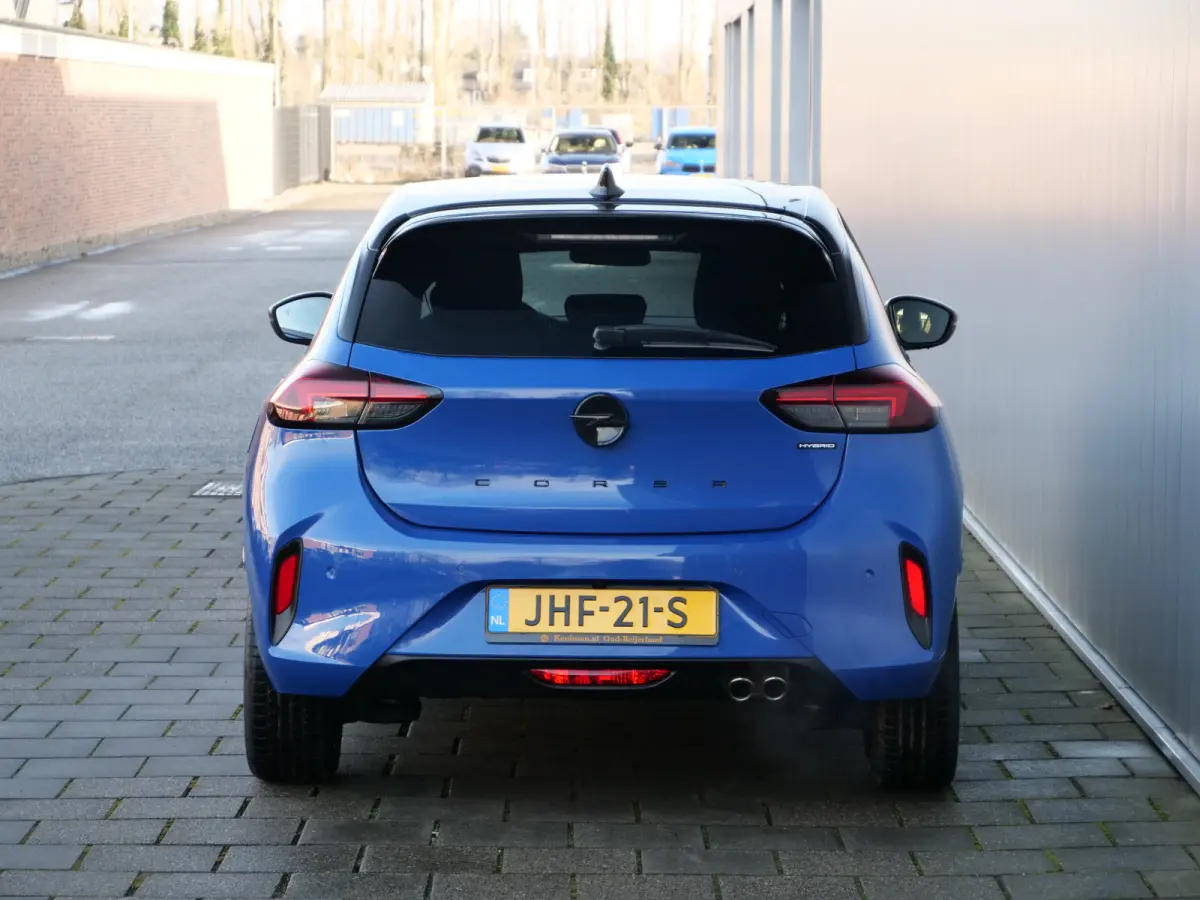 1.2 Turbo Hybrid 130 Pk Automaat DAB / Apple Carplay / Camera / PDC / Winterpakket
