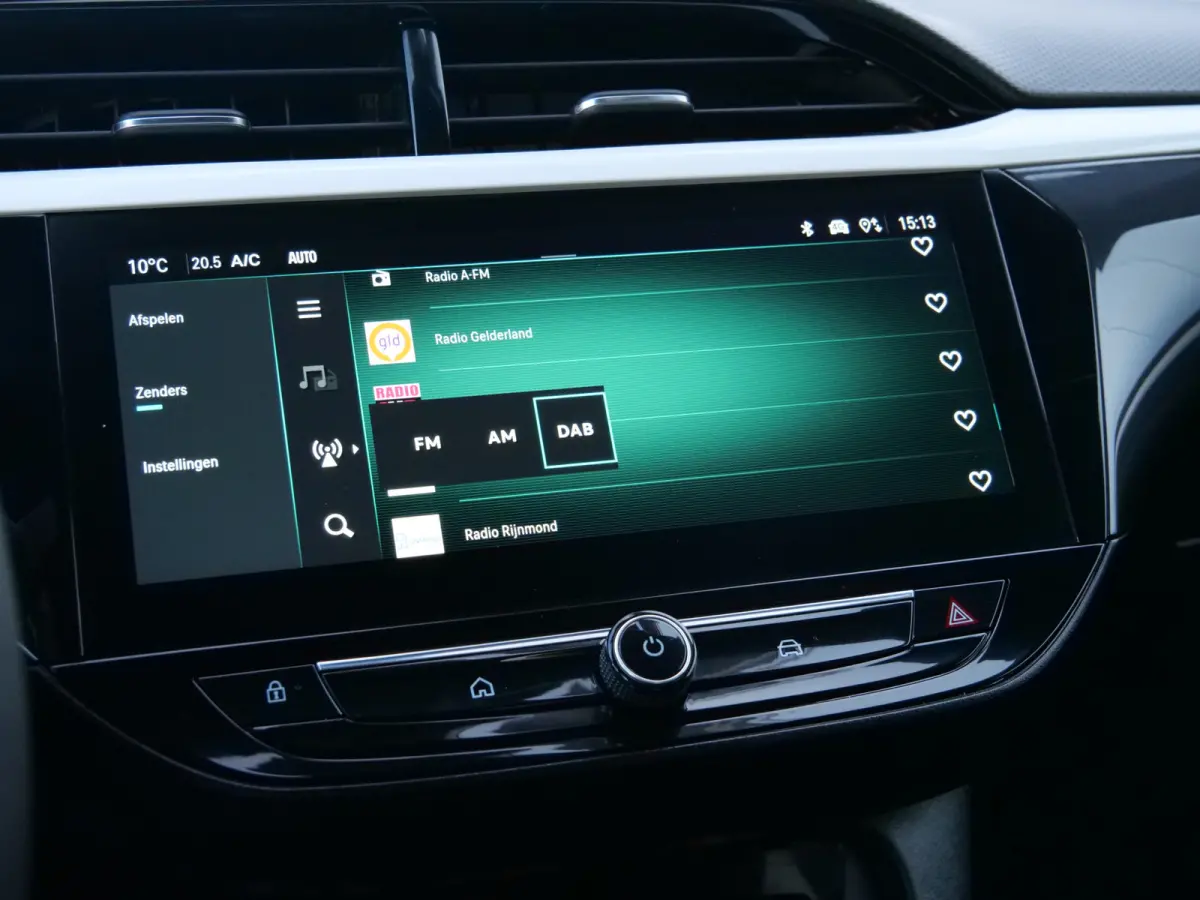 1.2 Turbo Hybrid 130 Pk Automaat DAB / Apple Carplay / Camera / PDC / Winterpakket