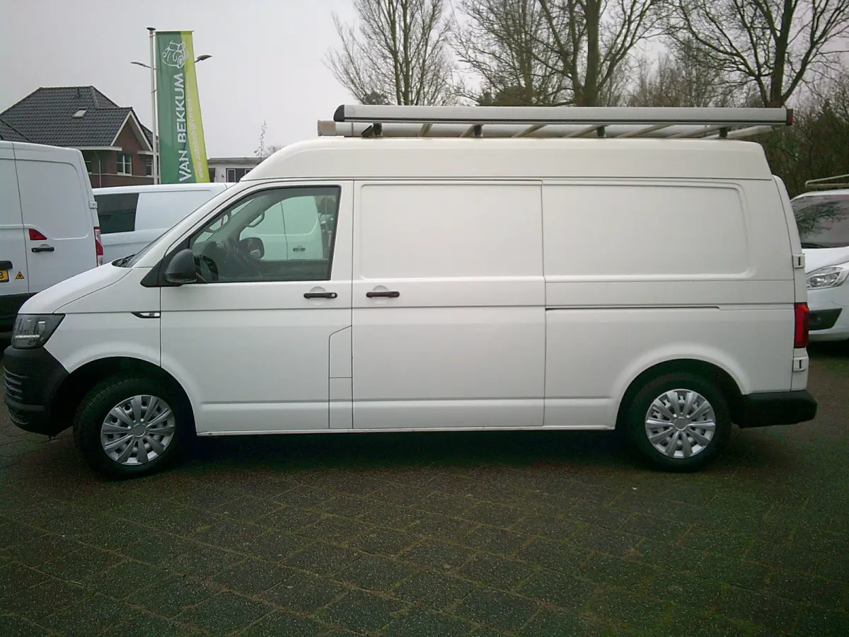 2.0 TDI L2H2 Comfortline VOORZIEN VAN AIRCO+TREKHAAK+IMPERIAAL !!