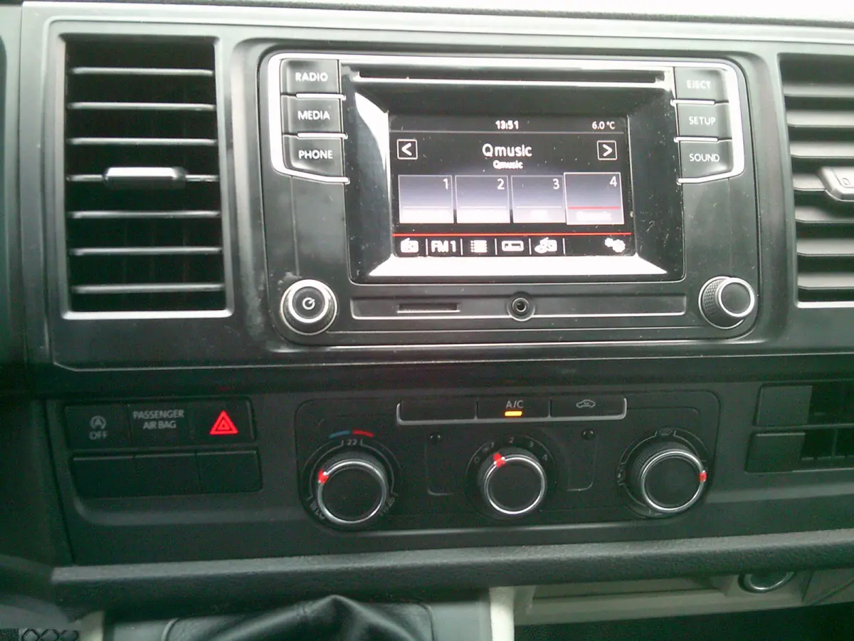 2.0 TDI L2H2 Comfortline VOORZIEN VAN AIRCO+TREKHAAK+IMPERIAAL !!