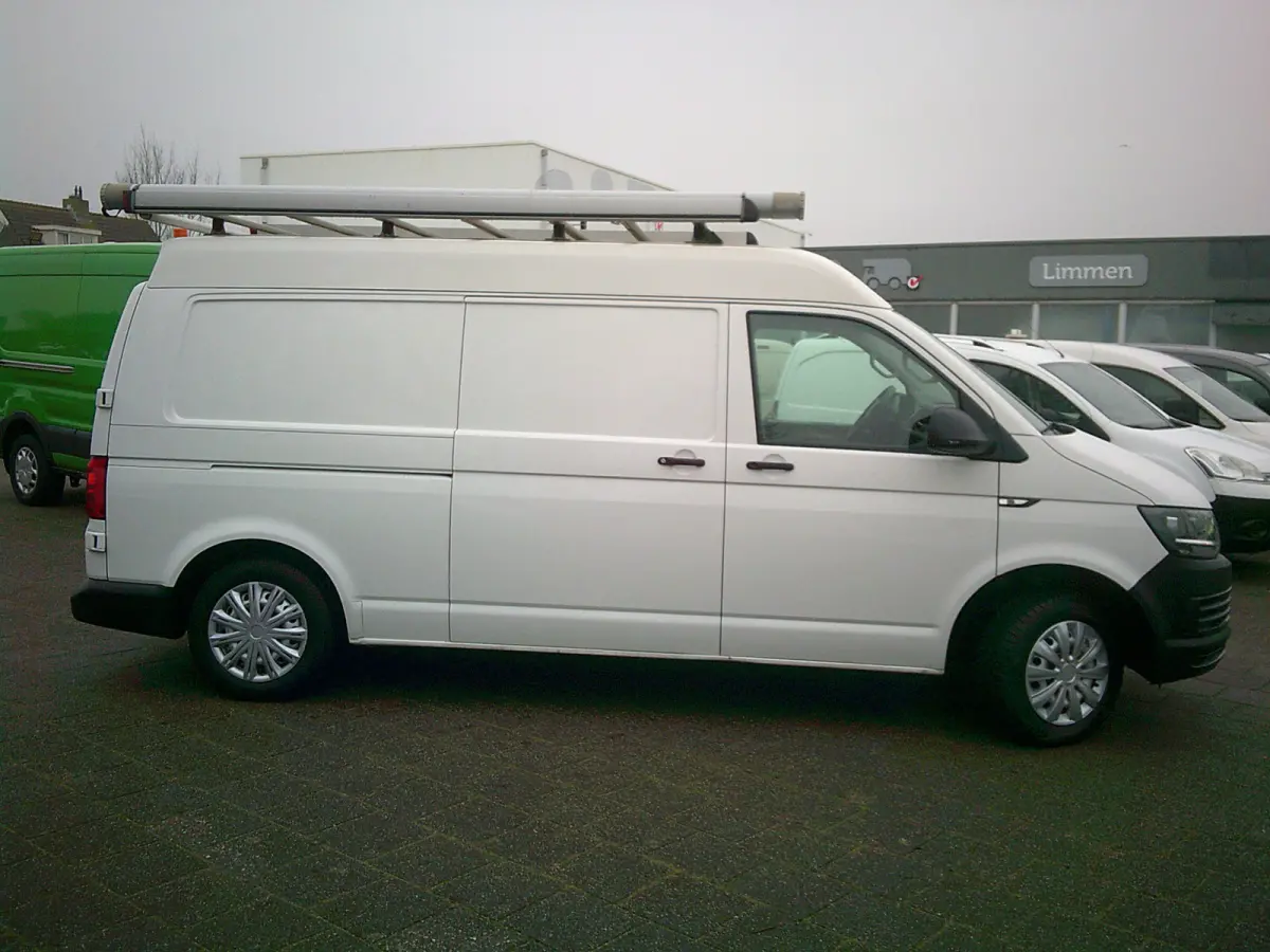 2.0 TDI L2H2 Comfortline VOORZIEN VAN AIRCO+TREKHAAK+IMPERIAAL !!