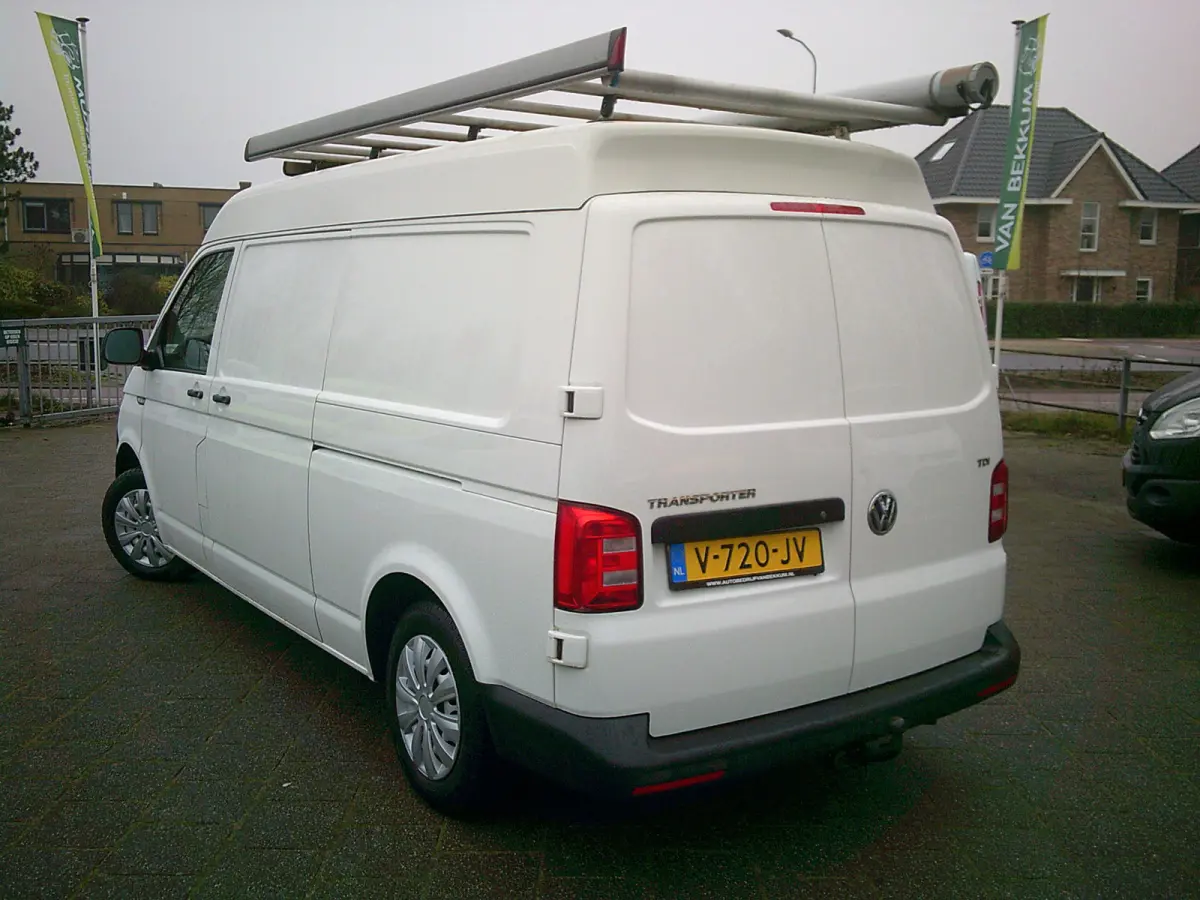 2.0 TDI L2H2 Comfortline VOORZIEN VAN AIRCO+TREKHAAK+IMPERIAAL !!