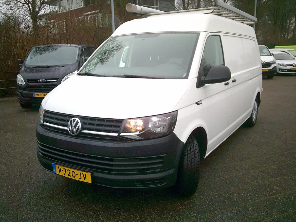 2.0 TDI L2H2 Comfortline VOORZIEN VAN AIRCO+TREKHAAK+IMPERIAAL !!