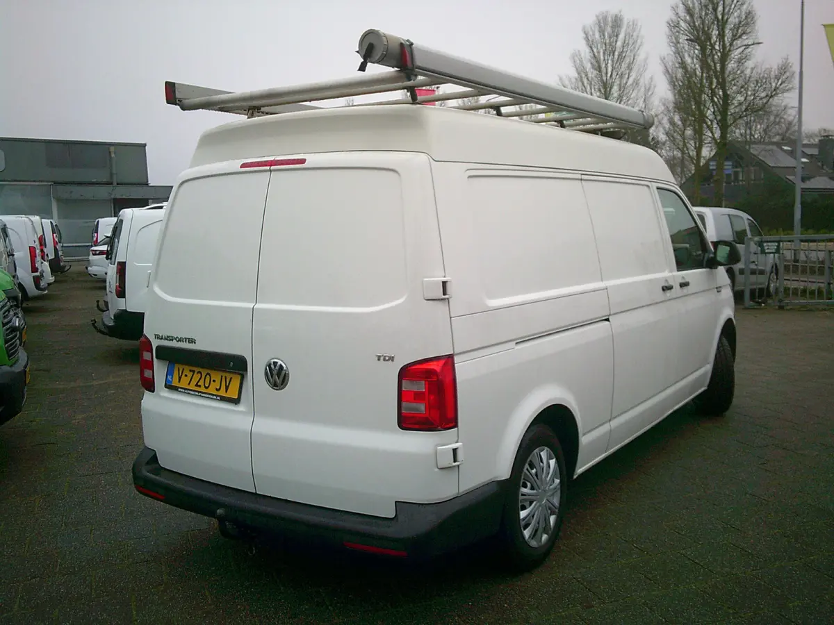 2.0 TDI L2H2 Comfortline VOORZIEN VAN AIRCO+TREKHAAK+IMPERIAAL !!