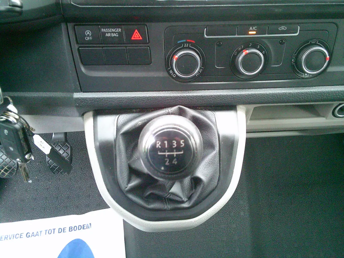 2.0 TDI L2H2 Comfortline VOORZIEN VAN AIRCO+TREKHAAK+IMPERIAAL !!