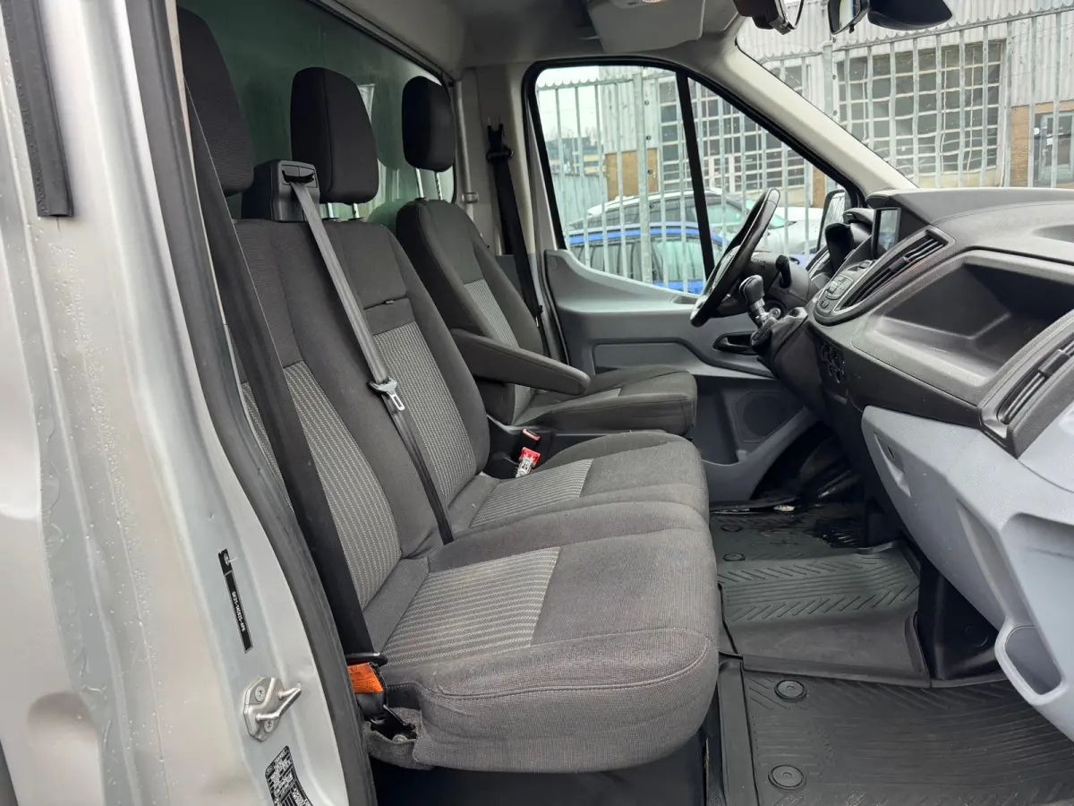350 2.0 TDCI L4H4 Trend 100% Onderhouden Navigatie Airco