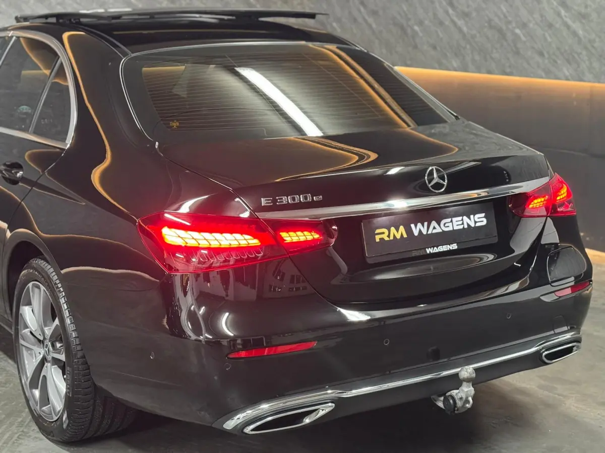 300 e AMG Line |PANO|BURMEISTER|TREKHAAK|SFEERV|CAM
