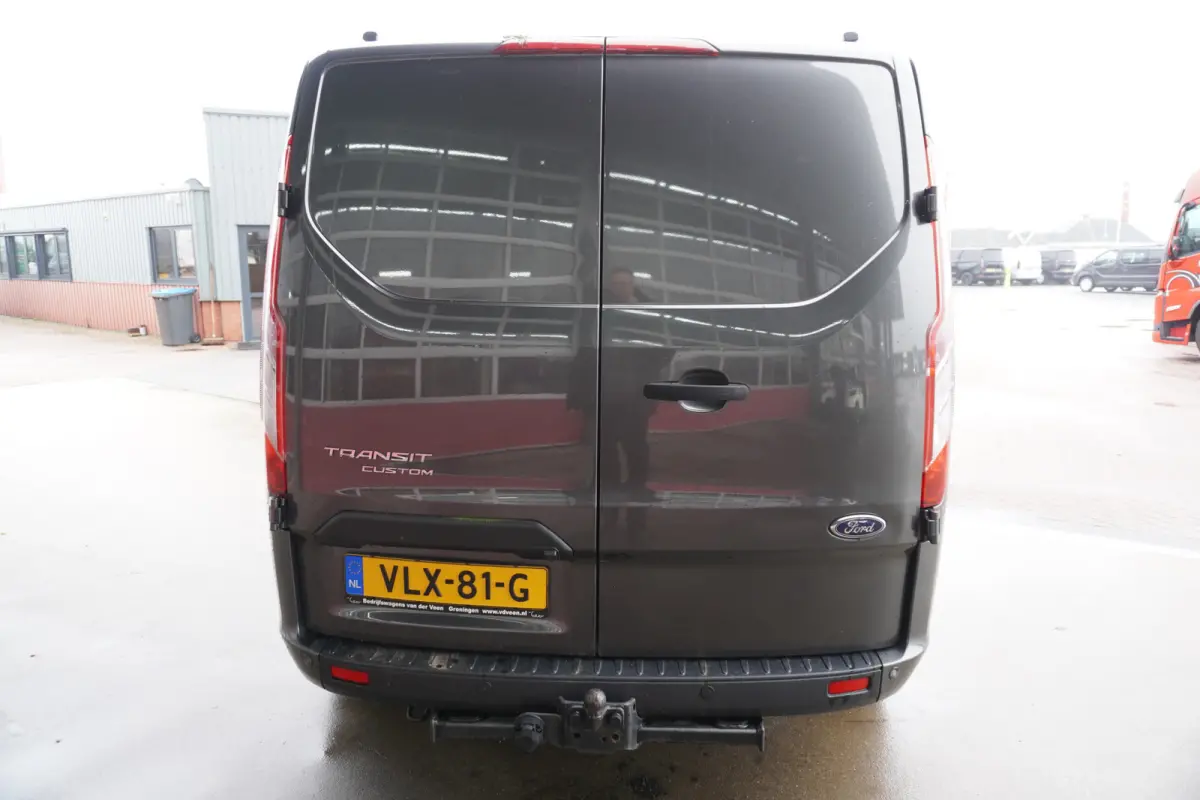 320 2.0 TDCI 130PK L2H1 Trend Nr. V102 | Airco | Cruise | Camera | Apple CP - Android auto