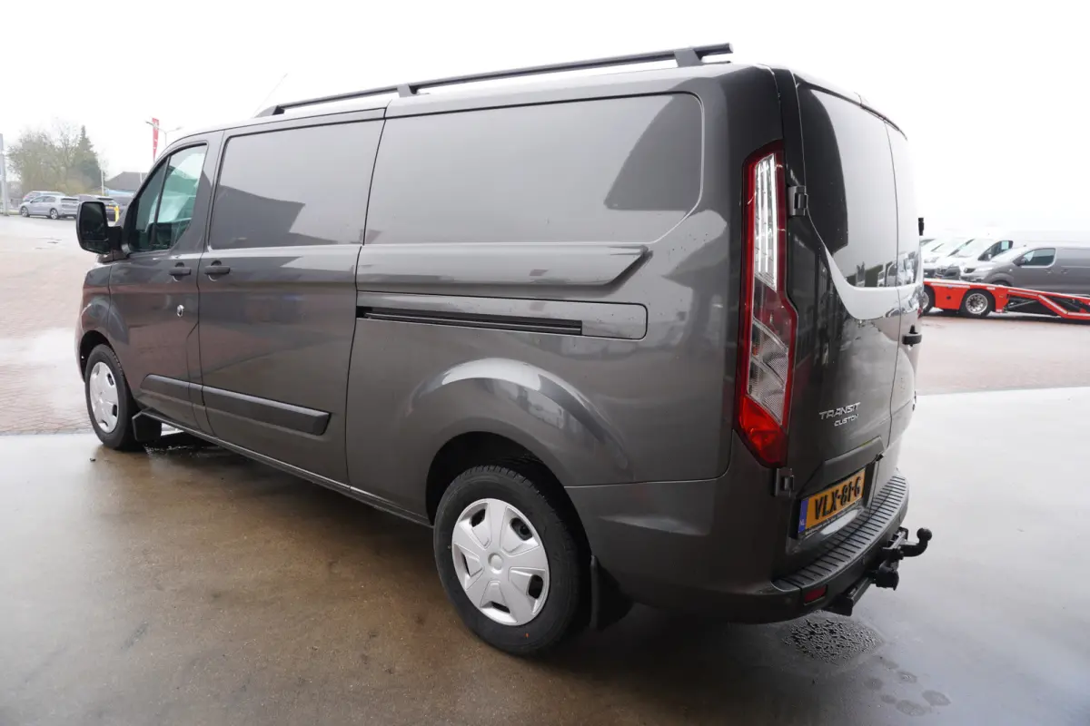 320 2.0 TDCI 130PK L2H1 Trend Nr. V102 | Airco | Cruise | Camera | Apple CP - Android auto