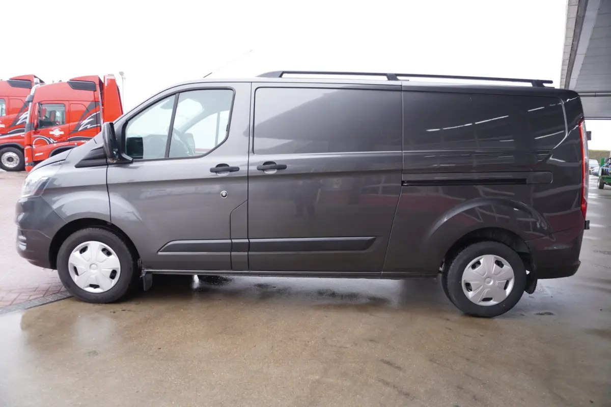 320 2.0 TDCI 130PK L2H1 Trend Schuifdeur links en rechts Nr. V102 | Airco | Cruise | Camera | Apple CP - Android auto