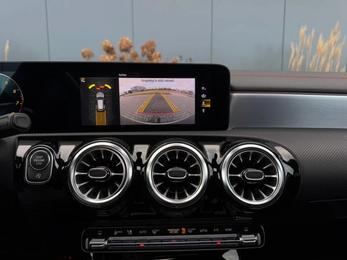 180 Bns Sol. AMG FULL PANO SFEER NAVI CAMERA