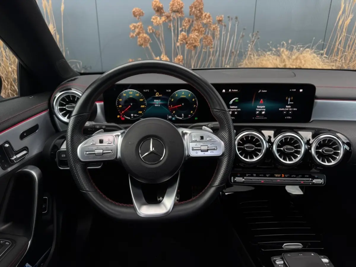 180 Bns Sol. AMG FULL PANO SFEER NAVI CAMERA