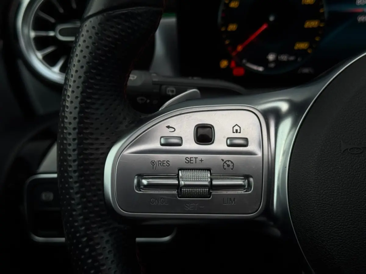 180 Bns Sol. AMG FULL PANO SFEER NAVI CAMERA