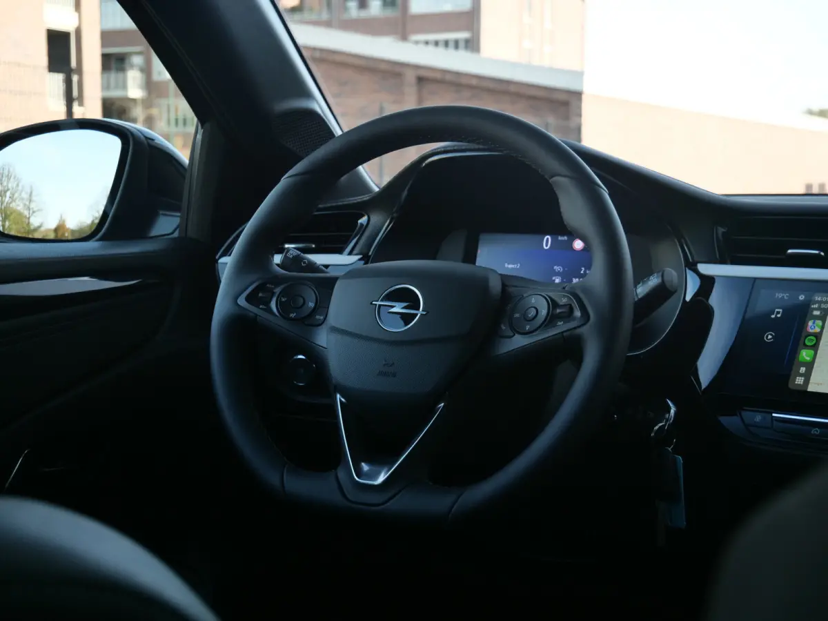1.2 Turbo 100 Pk GS Line DAB / Apple Carplay / Camera / PDC