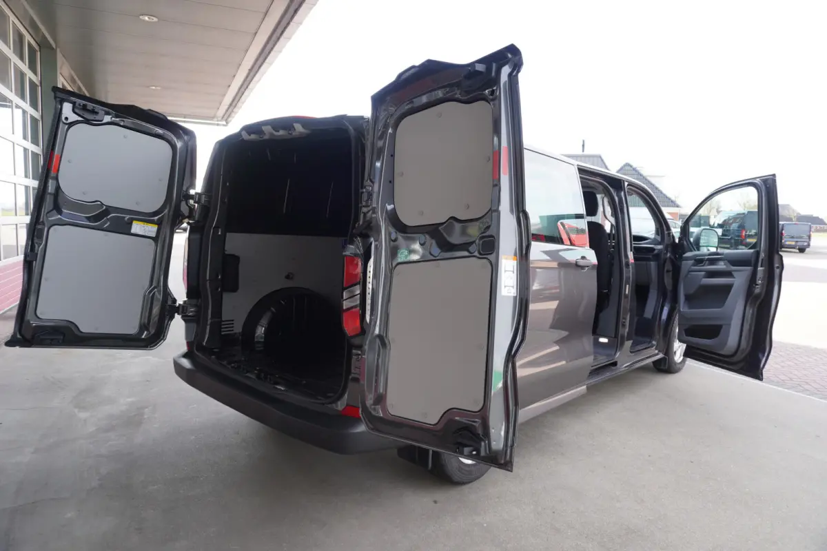 320L 2.0 TDCI 150PK L2H1 Trend Dubbelcabine LM velgen Nr. V022 | Airco | Cruise | Camera | Apple CP-Android auto