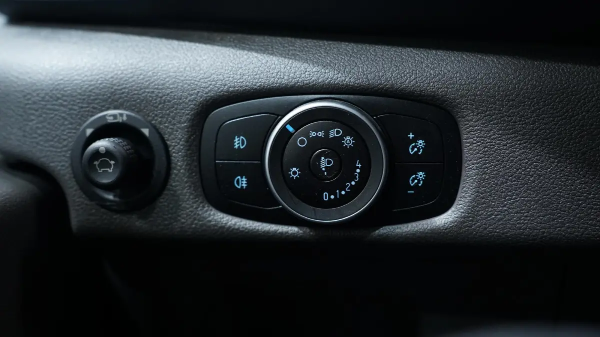 2.0 TDCI 130 pk L4H3 Trend Navi, Camera, Airco Cruise control, DAB+, Laadruimte Pakket, PDC V+A, 3-Zits