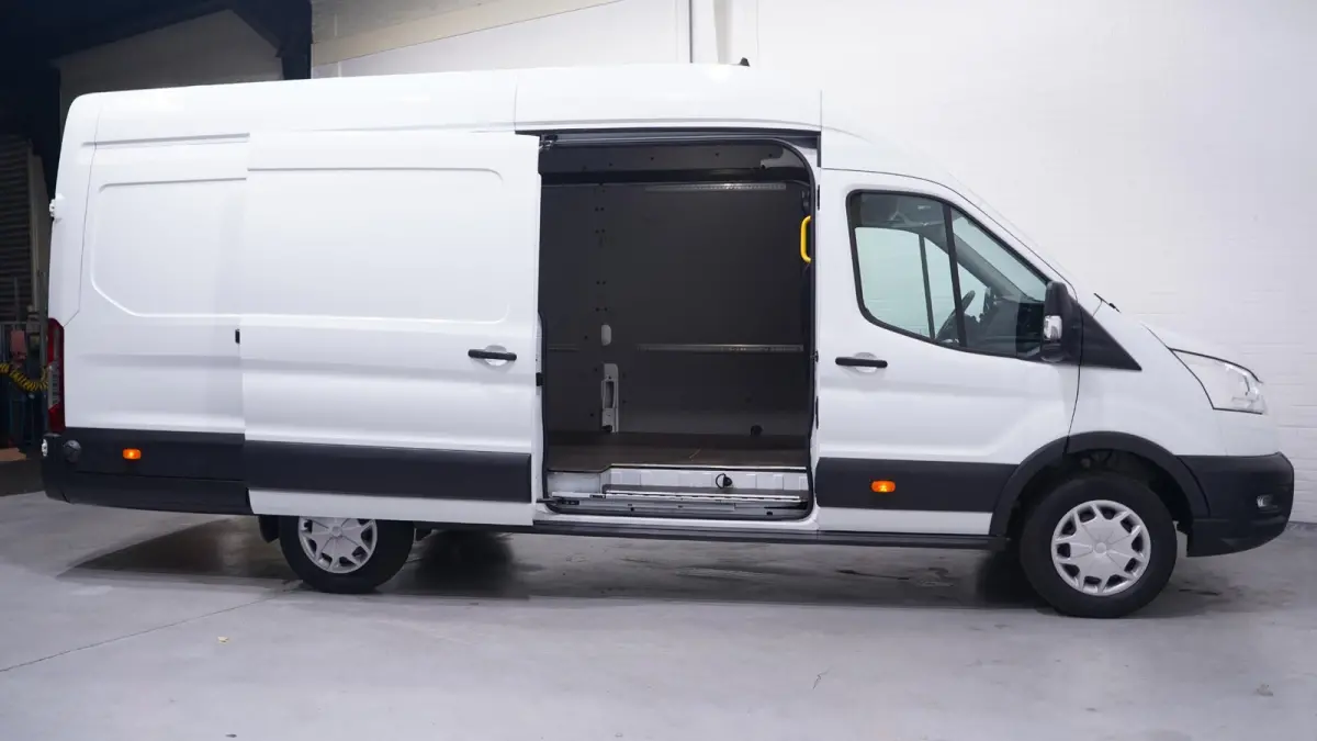 2.0 TDCI 130 pk L4H3 Trend Navi, Camera, Airco Cruise control, DAB+, Laadruimte Pakket, PDC V+A, 3-Zits