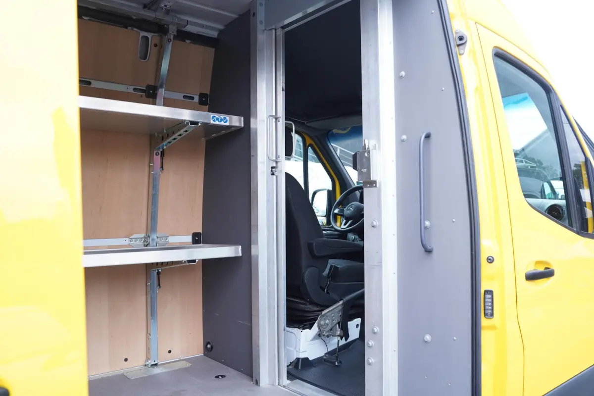 317 CDI 170 pk L3H2 DHL Uitvoering, Navi, Camera Opstap achter, 270 Graden Deuren, Laadruimte Pakket, 2-Zits