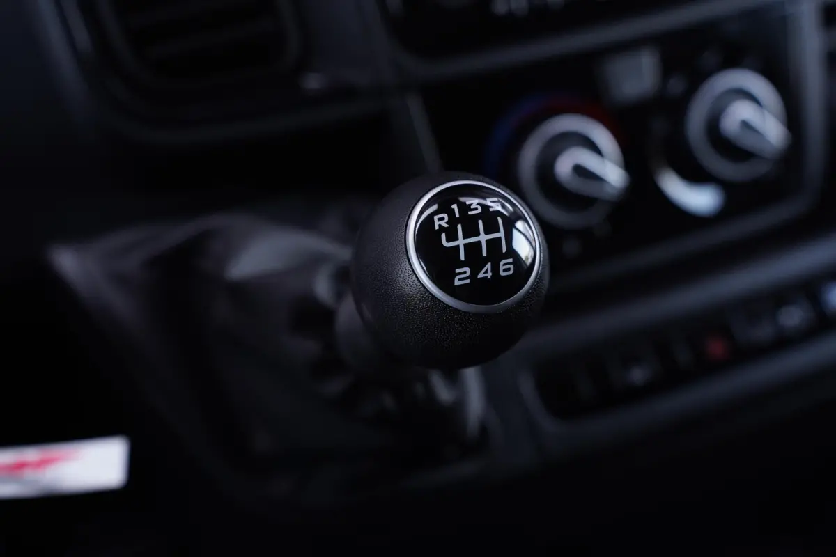 2.2 MultiJet 140 pk L3H2 Black&White Edition Airco Cruise Control, 18" LMV Zwart, Sidebars, Zonneklep, 3-Zits Nieuw