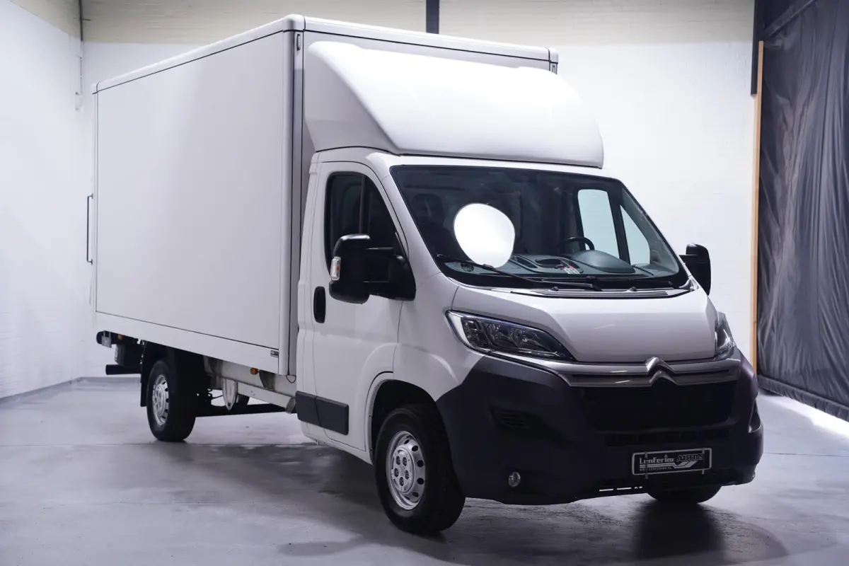 2.0 HDI 130 pk Bakwagen met Laadklep Navi Airco, Dakspoiler, Nette Staat, 3-Zits
