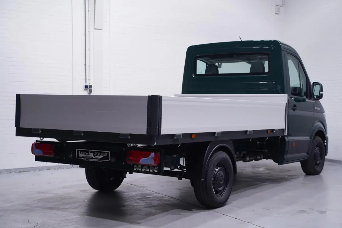 2.0 TDI 140 pk L3 Pick Up / Open Laadbak Airco Apple Carplay, Cruise Control, LxBxH 345x203x40 cm, 2-Zits