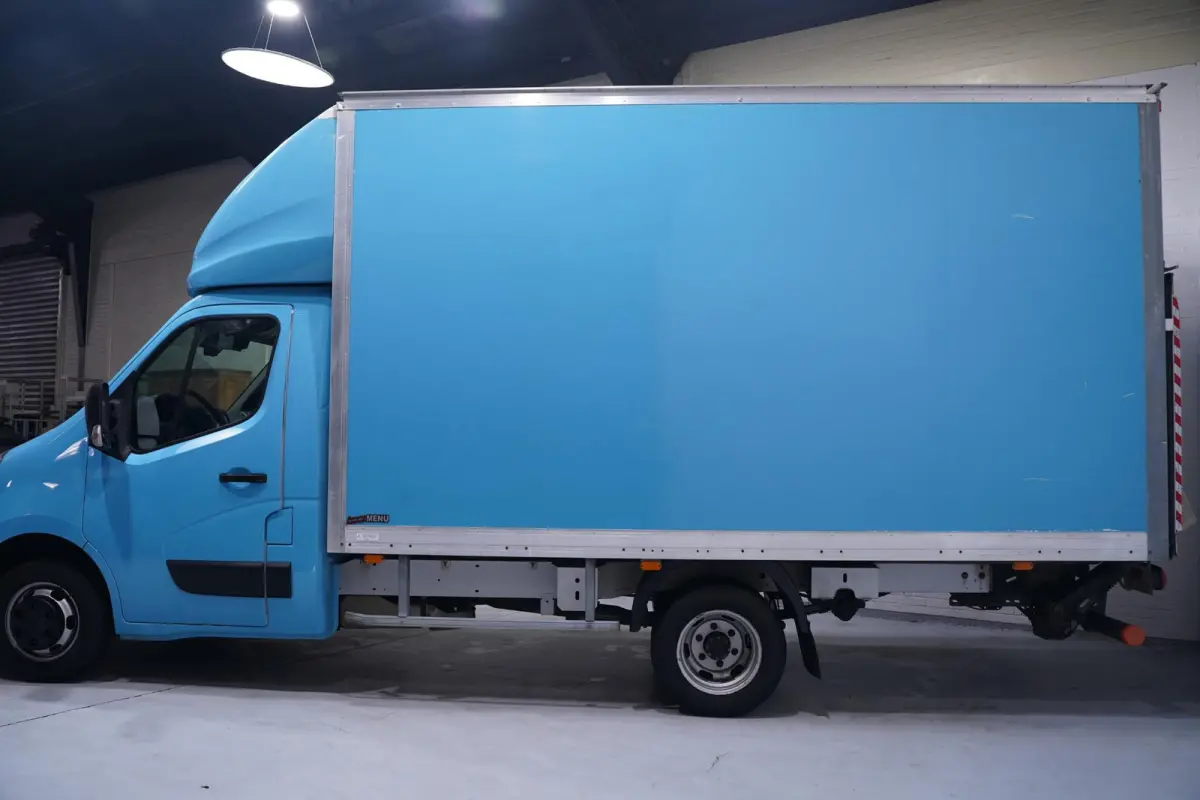 2.3 DCi 130 pk Bakwagen met Laadklep Dubbel Lucht Airco, Cruise control, Dakspoiler LxBxH 425x207x230 cm, 20m3