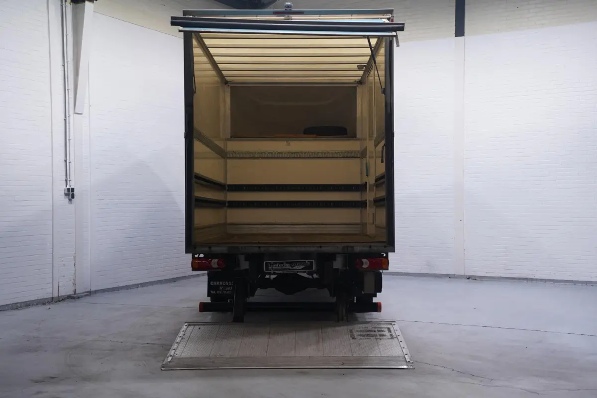 2.3 DCi 130 pk Bakwagen met Laadklep Dubbel Lucht Airco, Cruise control, Dakspoiler LxBxH 425x207x230 cm, 20m3