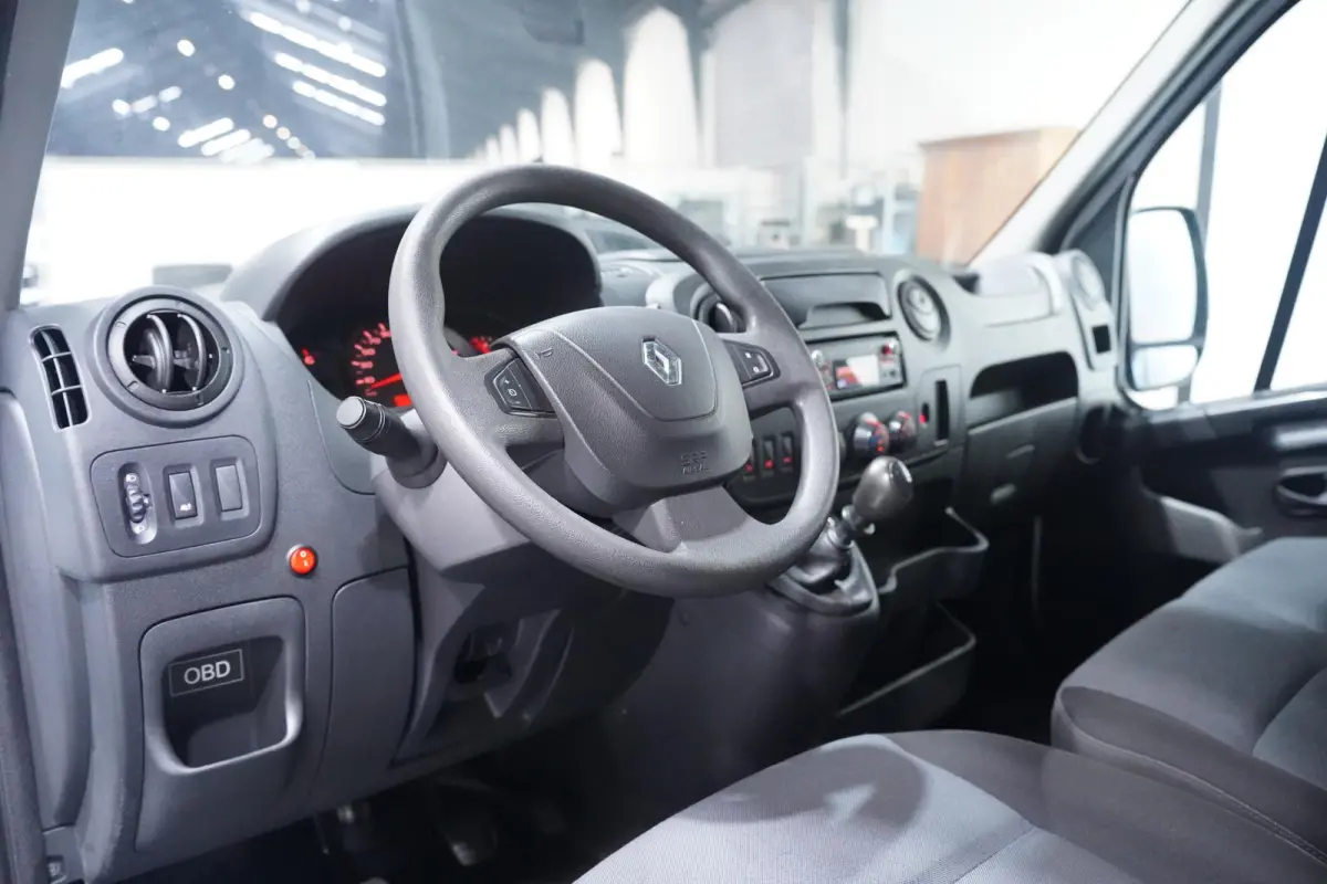 2.3 DCi 130 pk Bakwagen met Laadklep Dubbel Lucht Airco, Cruise control, Dakspoiler LxBxH 425x207x230 cm, 20m3