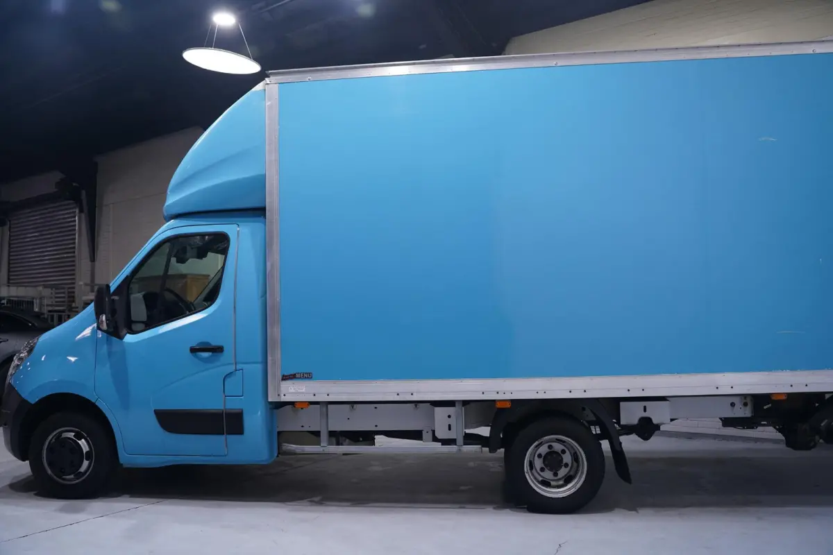 2.3 DCi 130 pk Bakwagen met Laadklep Dubbel Lucht Airco, Cruise control, Dakspoiler LxBxH 425x207x230 cm, 20m3