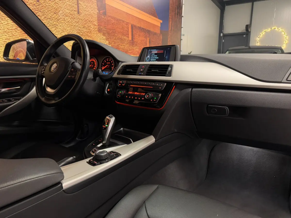 330e Executive iPerformance Automaat Leer PDC