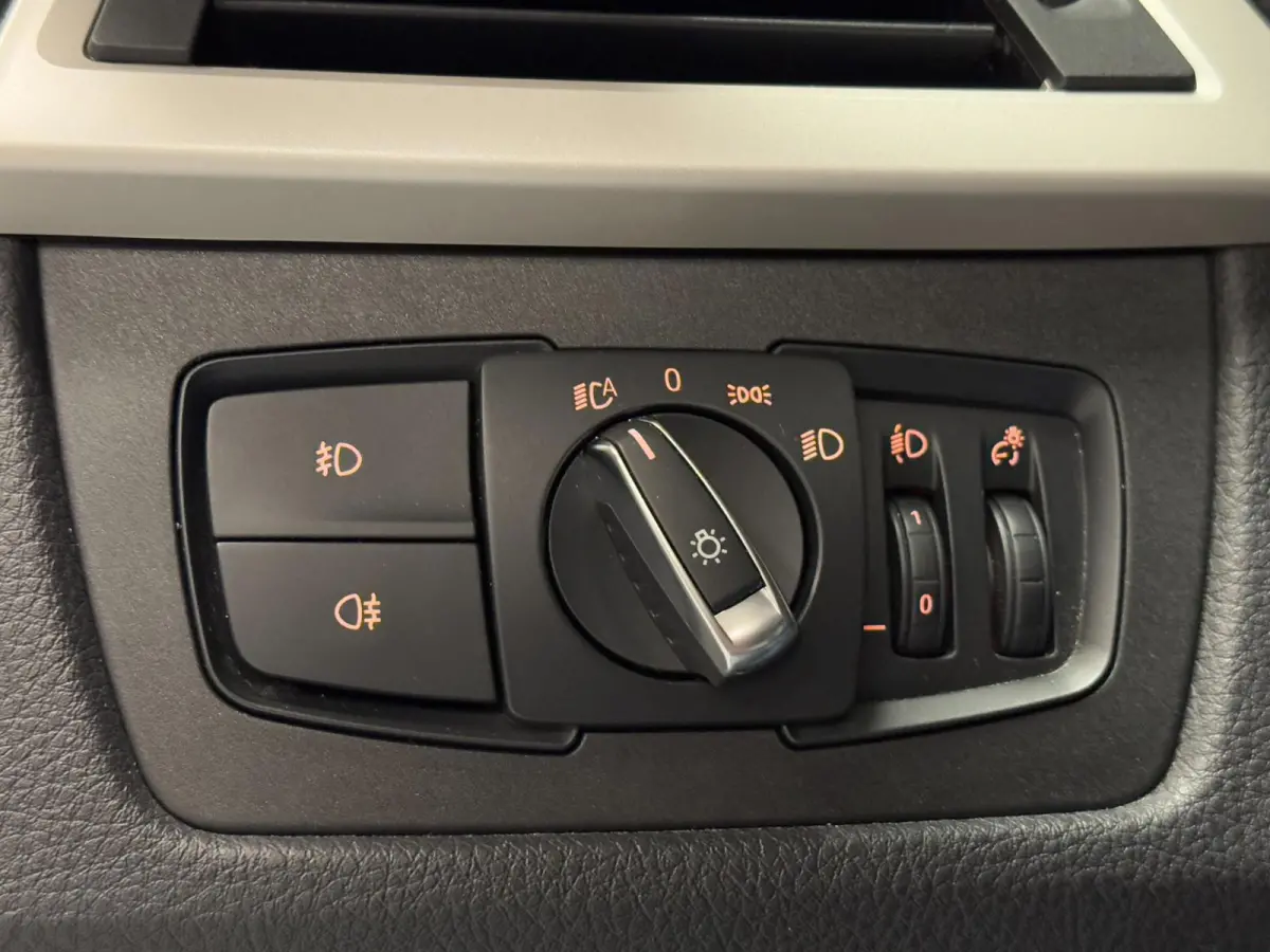330e Executive iPerformance Automaat Leer PDC