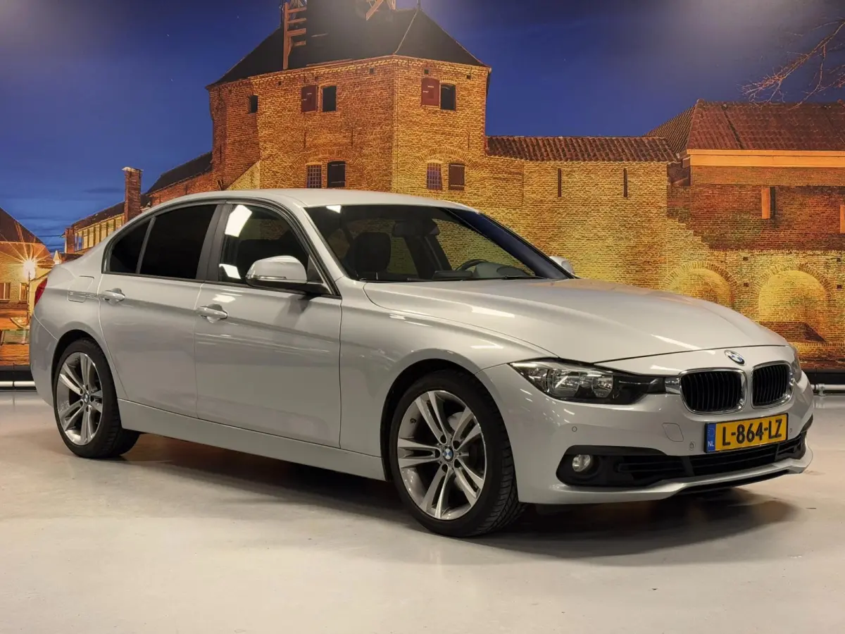 330e Executive iPerformance Automaat Leer PDC