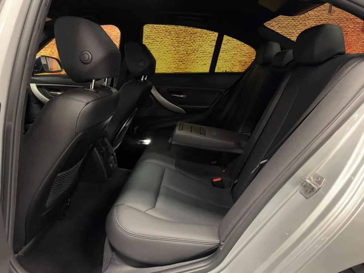 330e Executive iPerformance Automaat Leer PDC