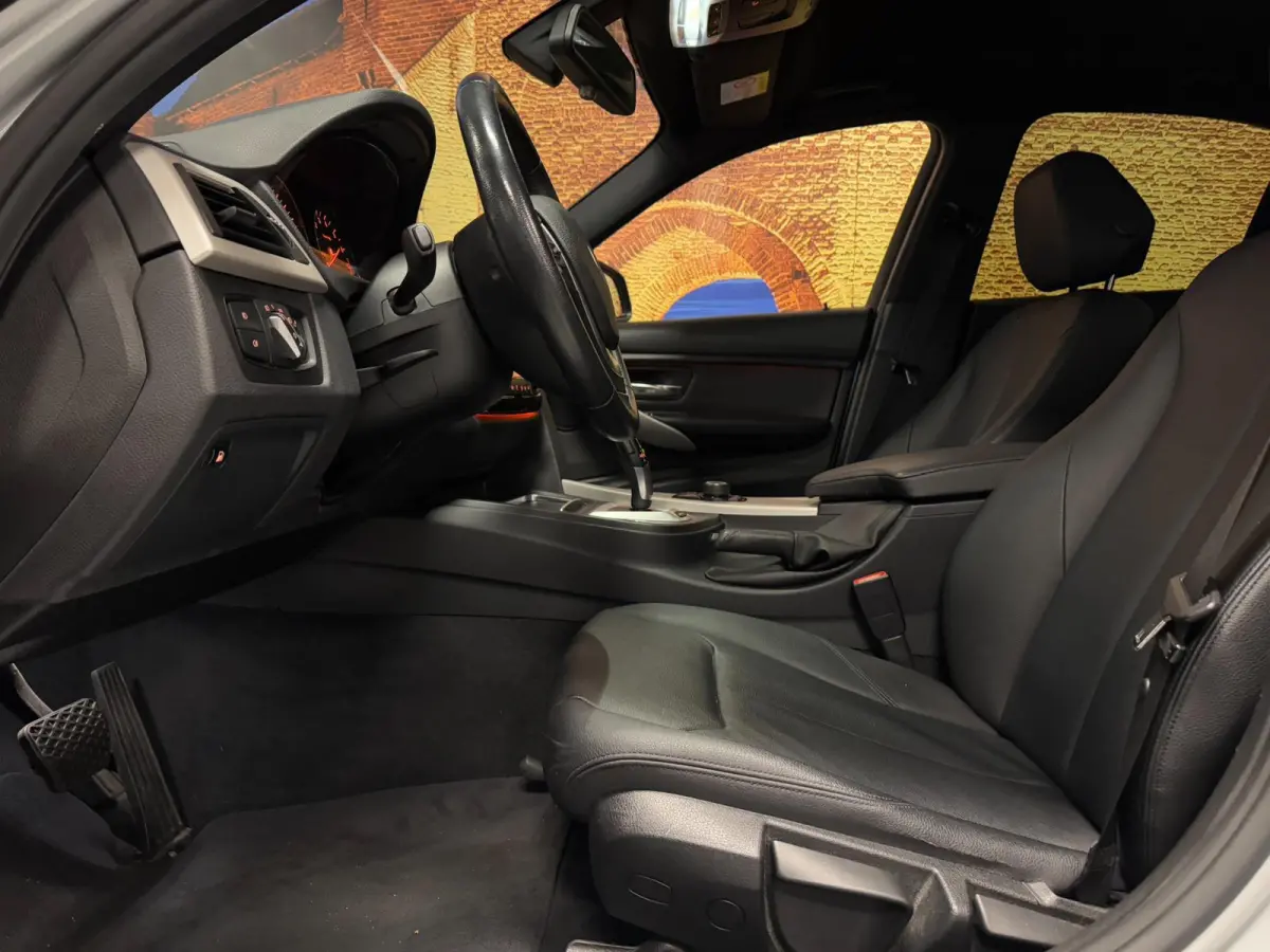 330e Executive iPerformance Automaat Leer PDC