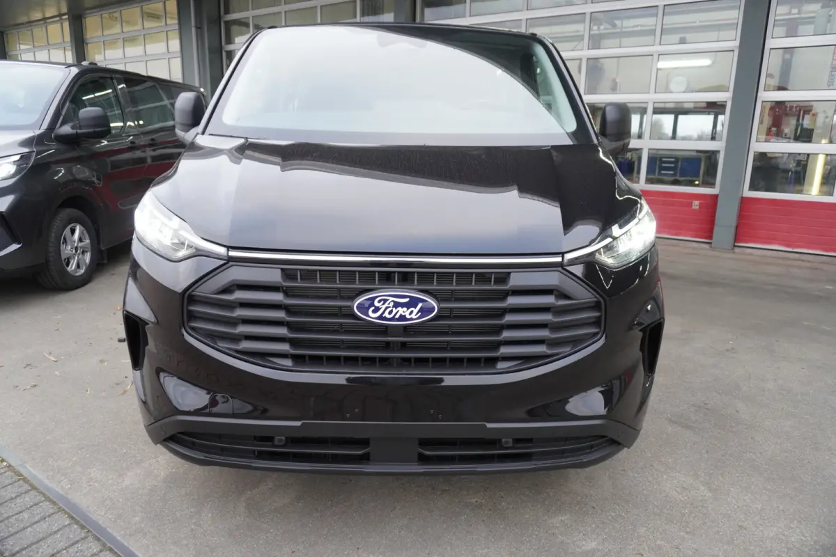 320L 2.0 TDCI 150PK L2H1 Trend Dubbelcabine Schuifdeur L/R Nr. V136 | Airco | Cruise | Navi | Camera | 17"LM velgen