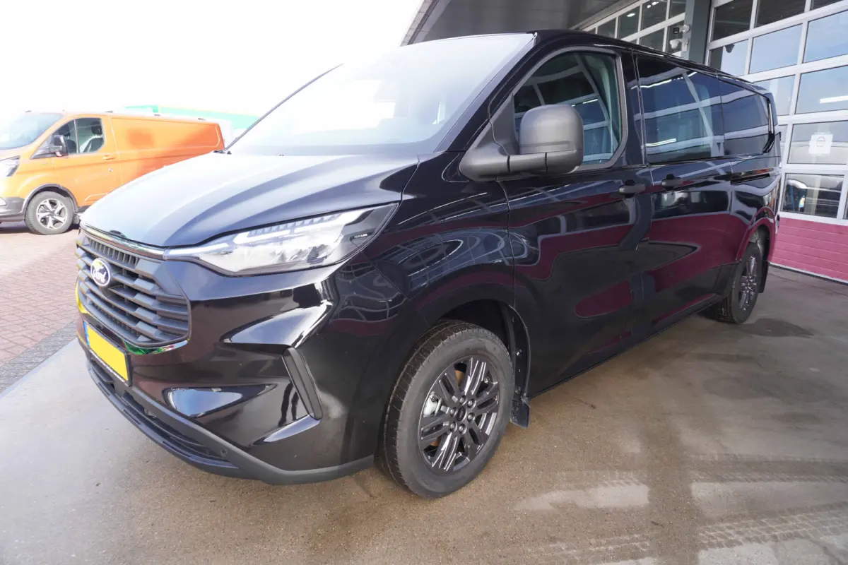320L 2.0 TDCI 150PK L2H1 Trend Dubbelcabine Schuifdeur L/R Nr. V136 | Airco | Cruise | Navi | Camera | 17"LM velgen