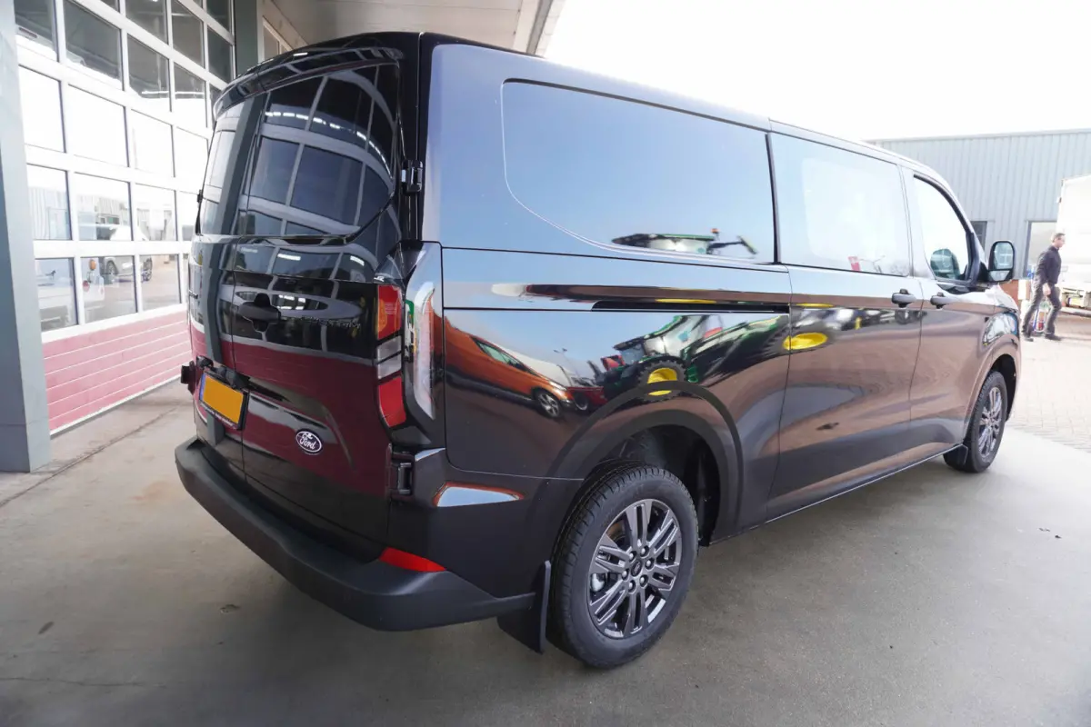 320L 2.0 TDCI 150PK L2H1 Trend Dubbelcabine Schuifdeur L/R Nr. V136 | Airco | Cruise | Navi | Camera | 17"LM velgen