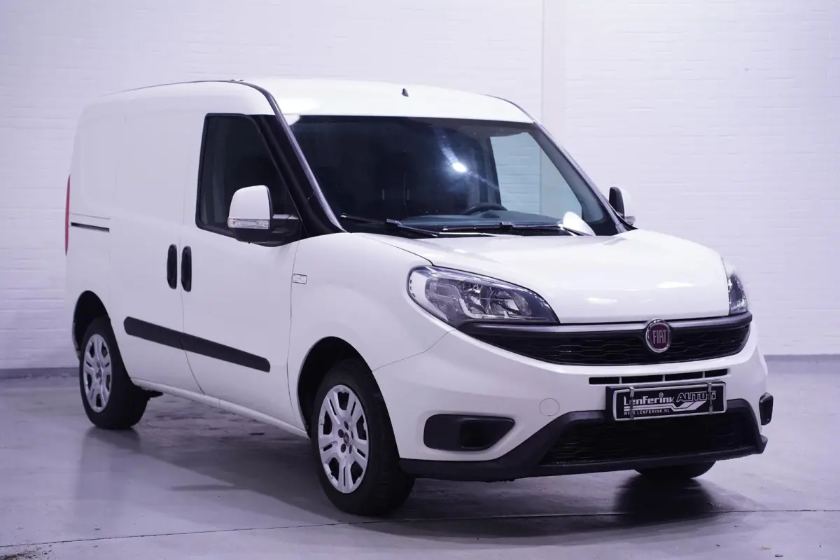 1.3 MJet 95 pk L1 Navi, Airco, Cruise Control Laadruimte Pakket, PDC achter, 3-Zits