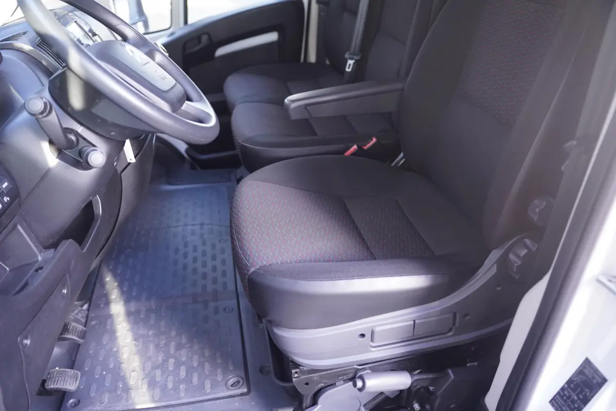 2.2 HDI 140 pk L3H2 Navi, Camera Airco, Cruise Control, Laadruimte Pakket, PDC achter, 3-Zits